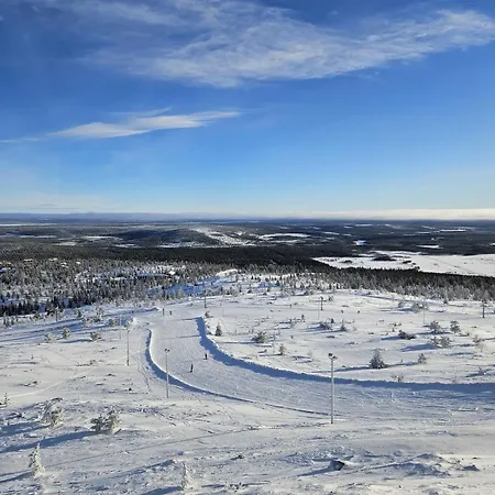 Villa Aatu Ski-in Ski-out Levi