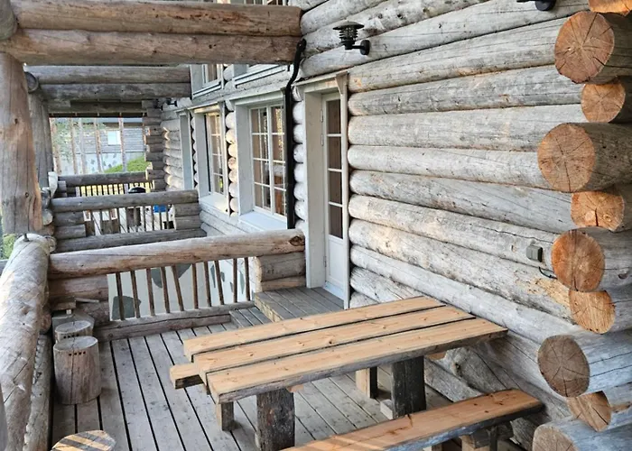 Aatu Ski-in Ski-out Villa Levi