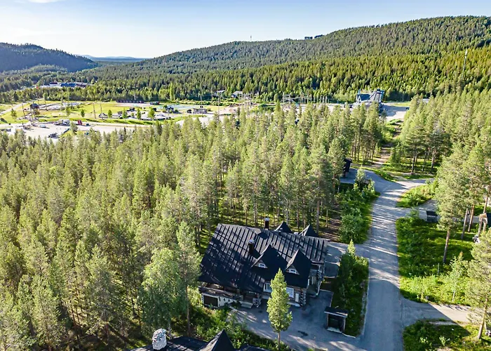 Villa Aatu Ski-in Ski-out